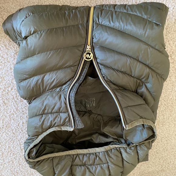 Sold - Picture 2 of 3